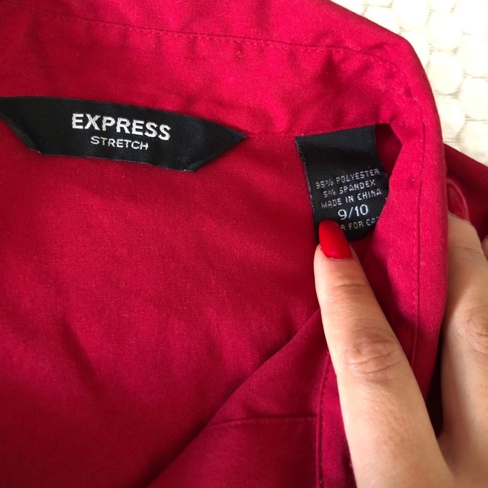 Red express button down - Picture 3 of 3